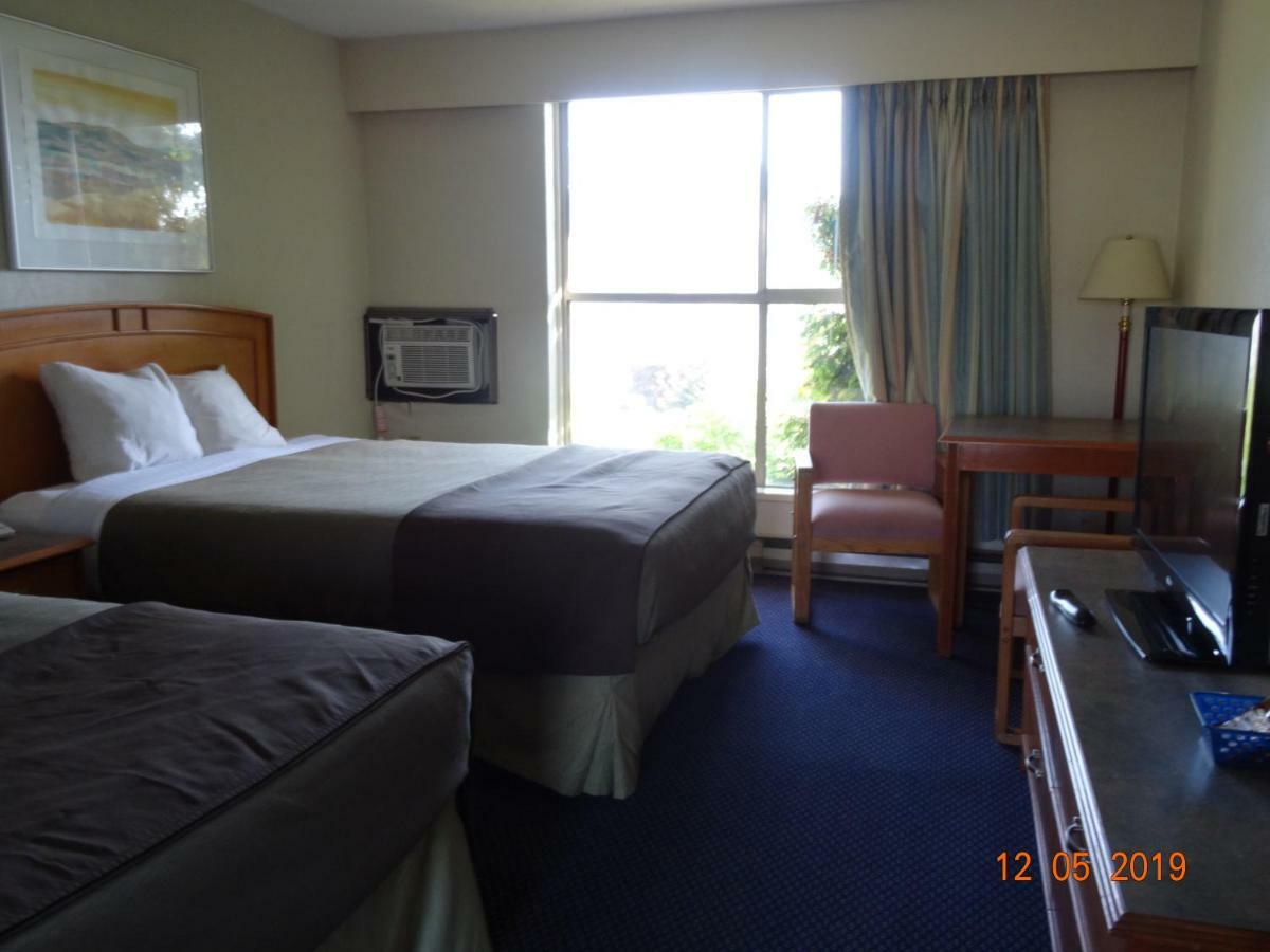Hospitality Inn Камлупс Екстериор снимка