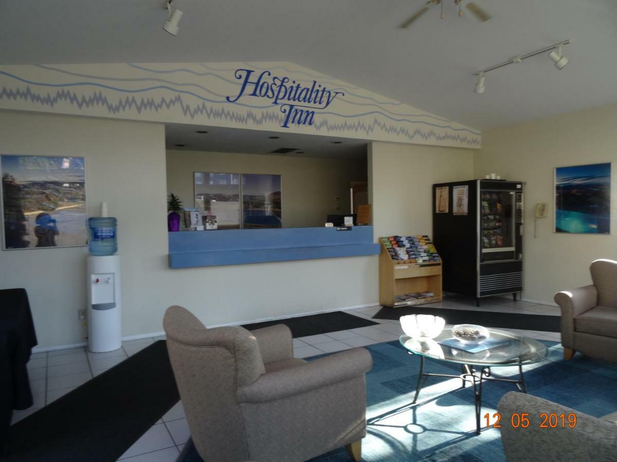 Hospitality Inn Камлупс Екстериор снимка